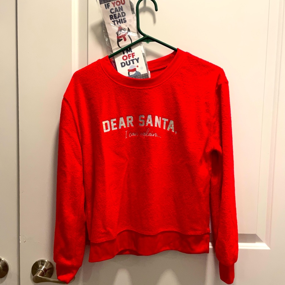 Dear Santa Christmas sweatshirt SZ S/CH with unisex socks bundle